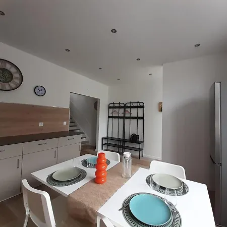 Maison Cosy, Proche Reims, La Nichee Dom wakacyjny